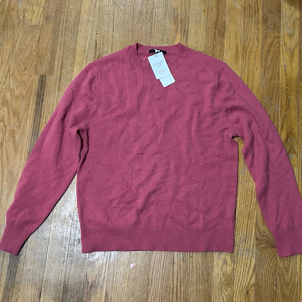 Pink women’s 100% cashmere sweater uniqlo size small new with tags